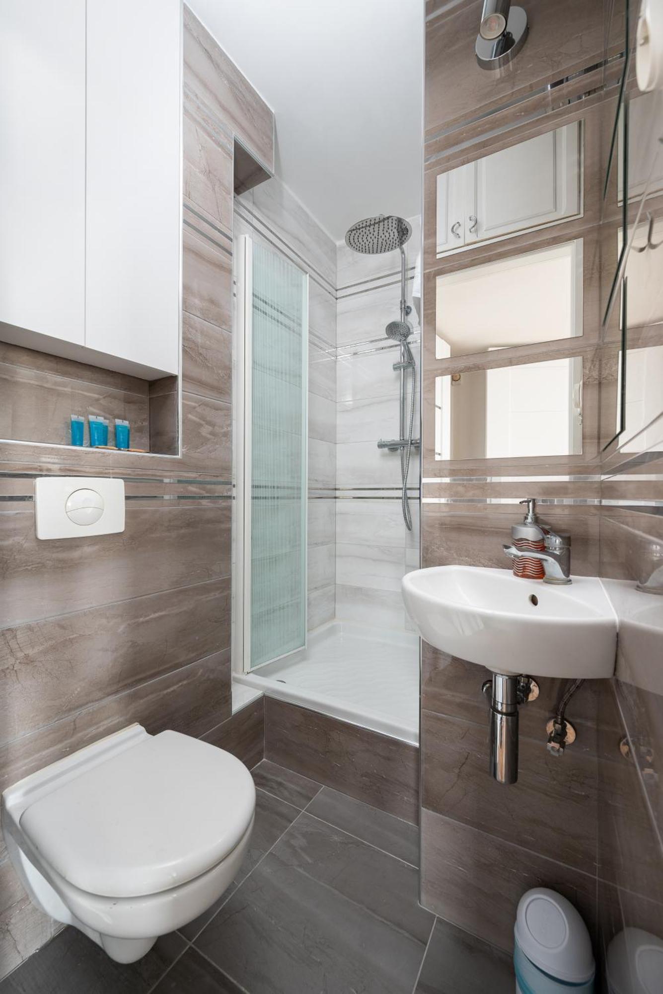 Krasinski Garden Comfort Apartment Варшава Екстериор снимка